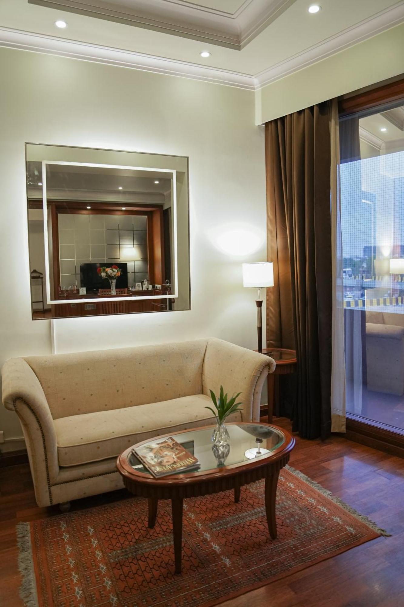 Clarion Bella Casa At Airport Hotel Dzsaipur Kültér fotó